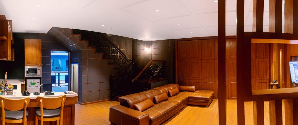 Dining and living area of the Luxury Duplex Room